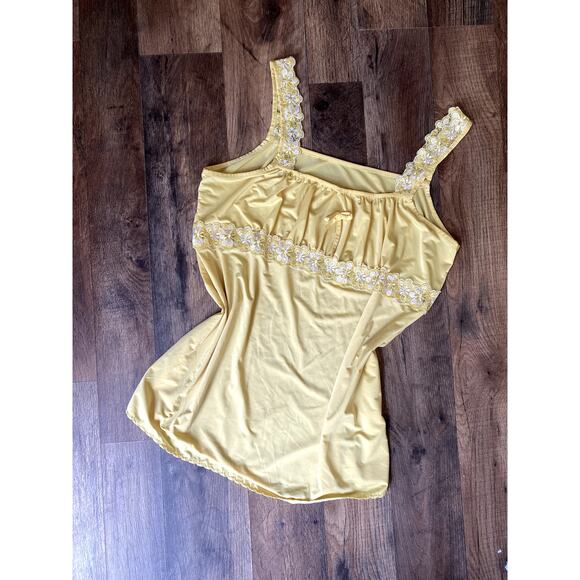 Y2K Inspired Butter Yellow Lacey Feminine Babydoll Tank Sz M - Picture 2 of 8